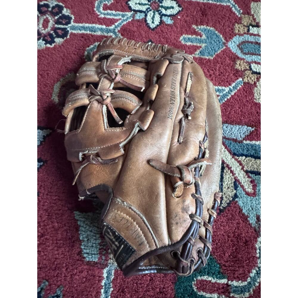Vintage TRU PLAY TF55 Pro Style Pocket 10.5”Right Handed Leather Baseball Glove